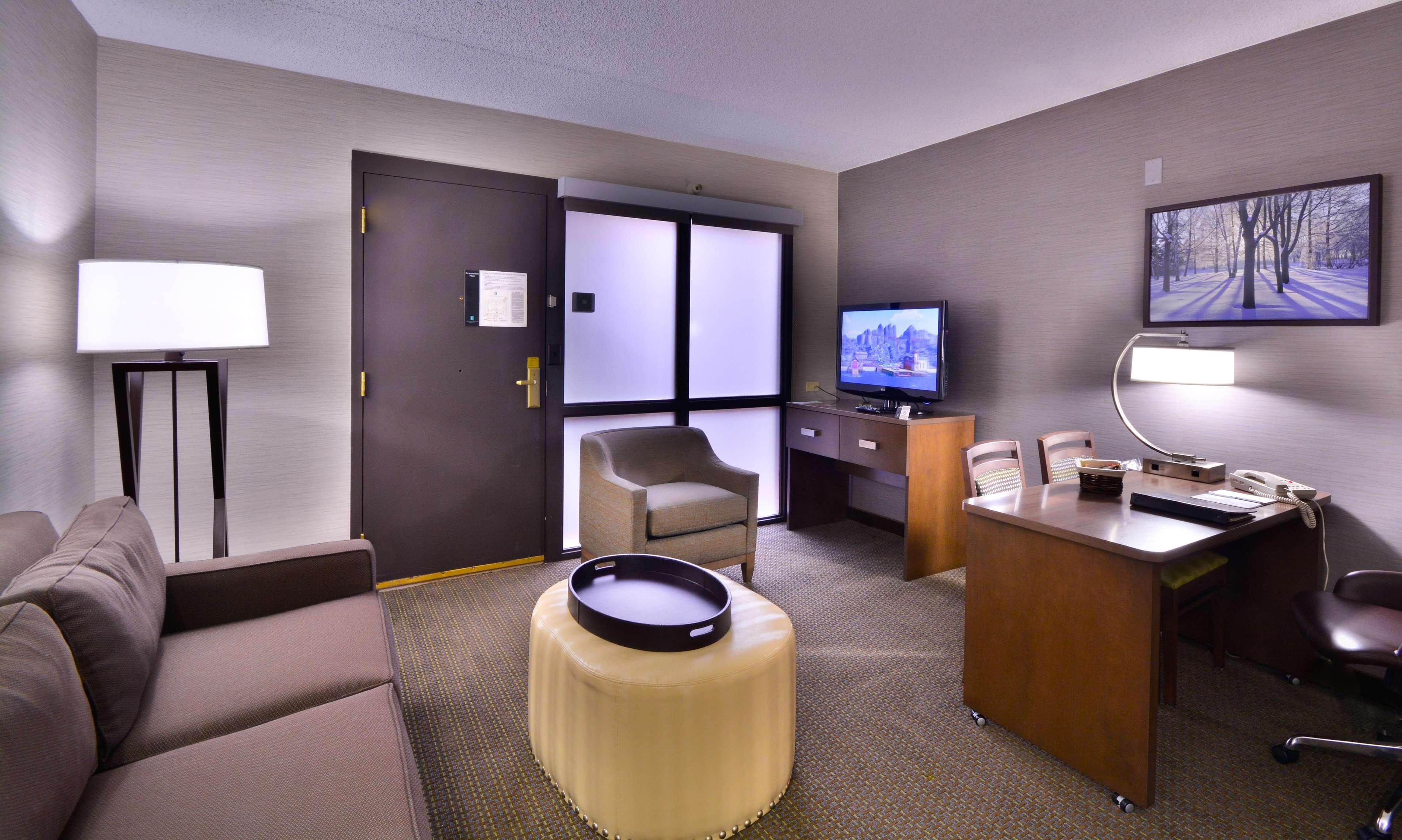 Embassy Suites By Hilton Denver Central Park Rum bild