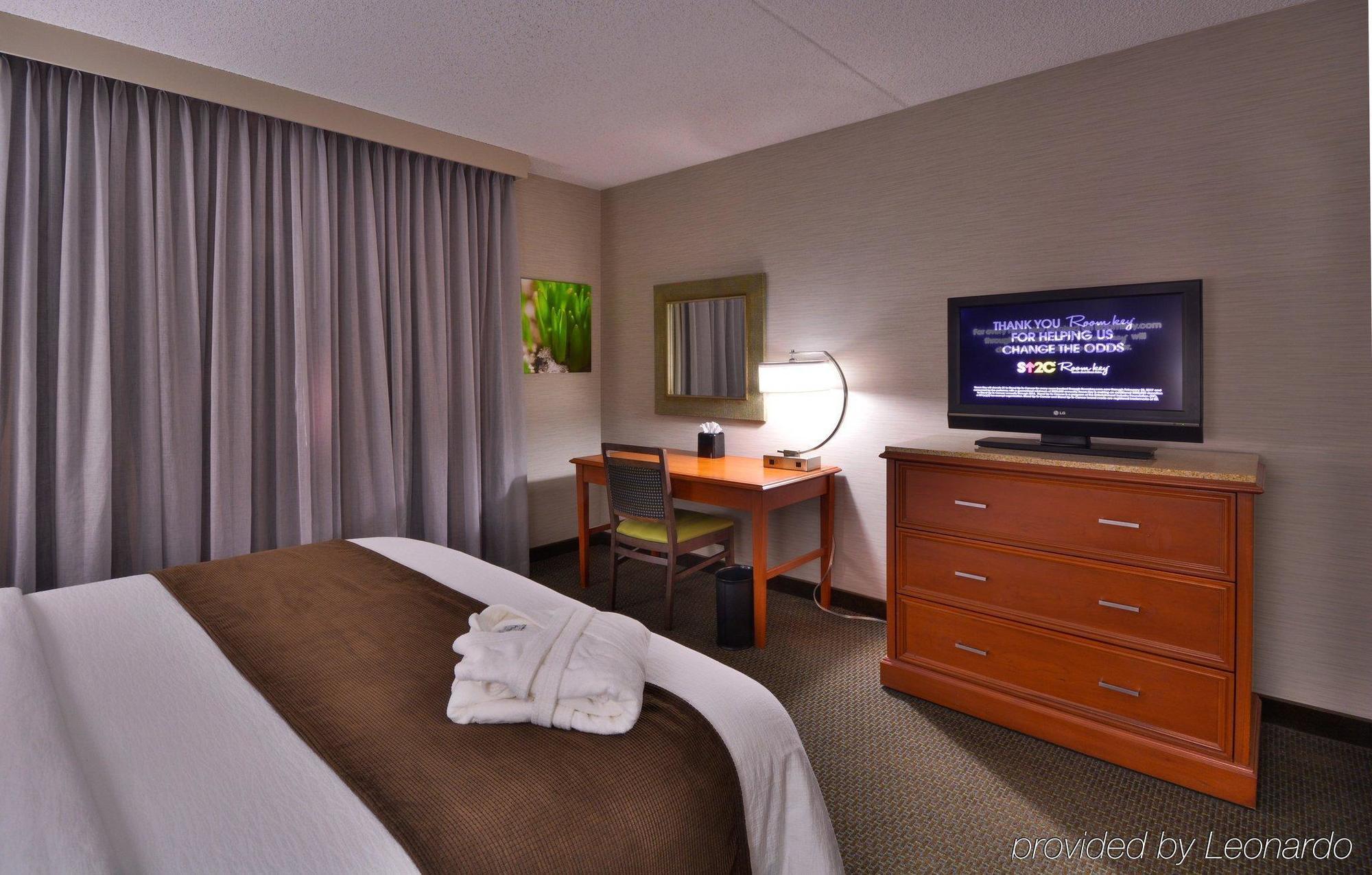 Embassy Suites By Hilton Denver Central Park Rum bild